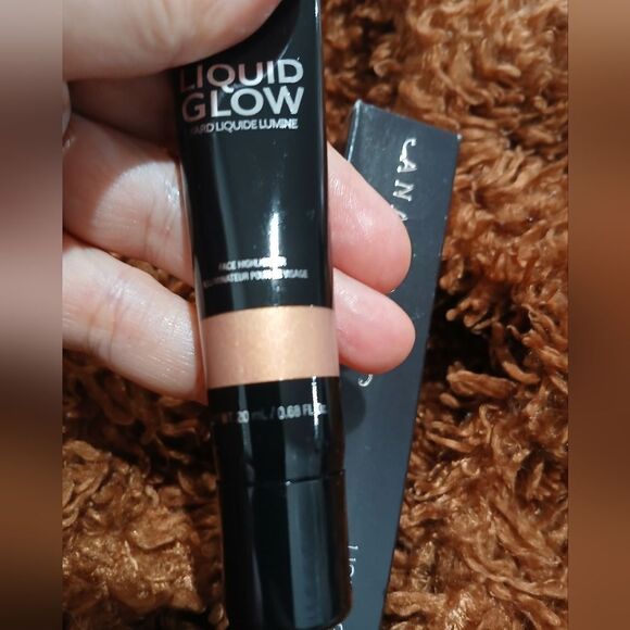 Anastasia Cream Highlighter Radiant Glow - Picture 2 of 5